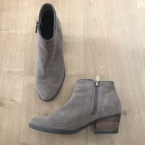 Carlos Santana shortie boots